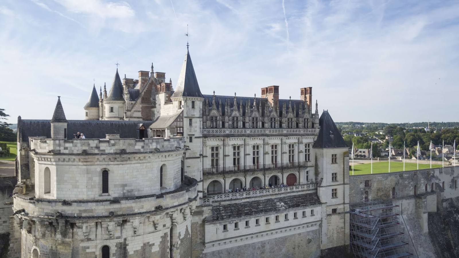 1_chateau-royal-damboise_gillard-et-vincent_2026-07-06_high_waifu2x_photo_noise1_scale