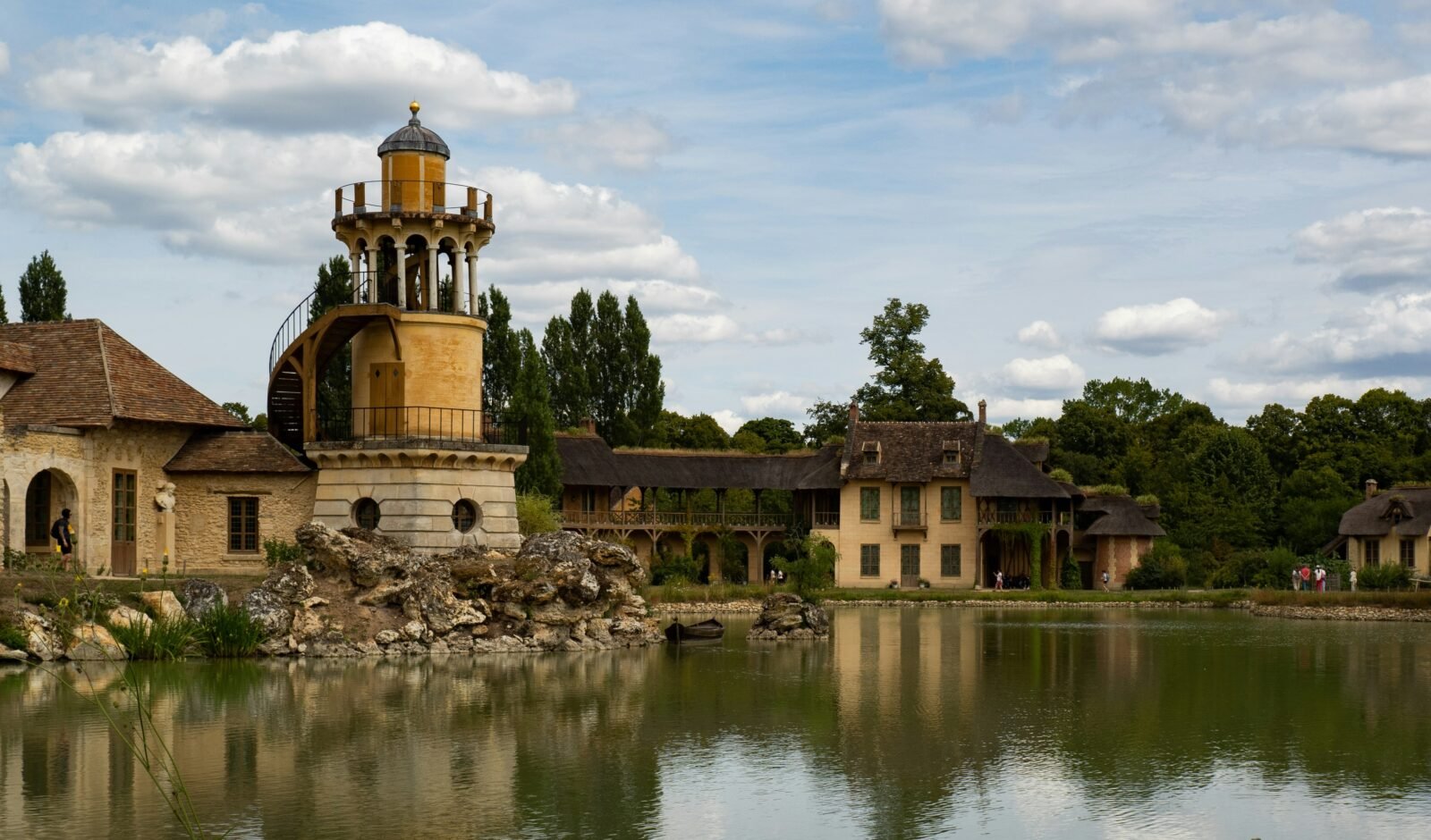 flora-orosz-CiZk1LZKgpA-unsplash (1)